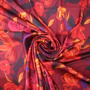 أحمر الداكن مع الأزهار