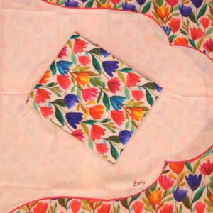 اكتشفي سحر النعومة مع قماش توليب أنيق