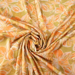 زيتي فاتح مائل للأخضر